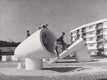 58-01 l'Ha&yuml; les Roses 1