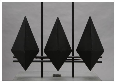 61-39- appliques (n)