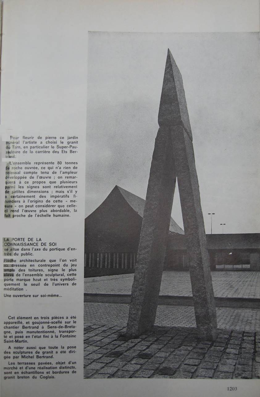 Le Mausol�e 04-1975 4