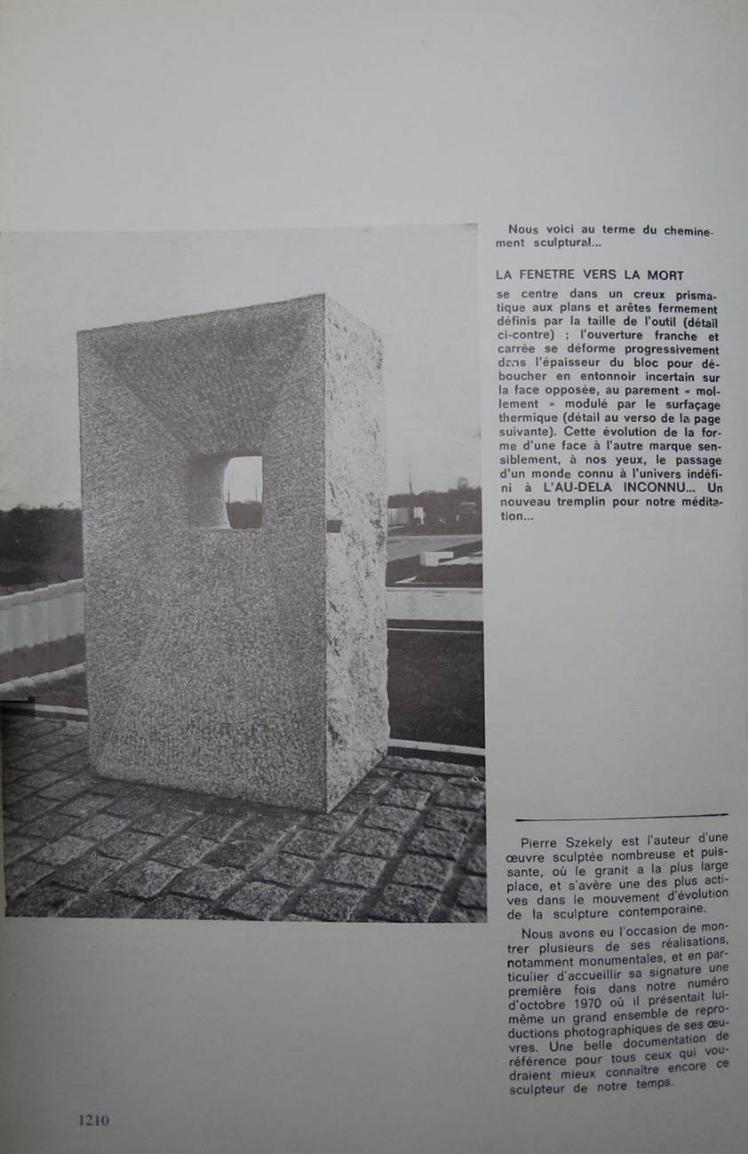 Le Mausol�e 04-1975 9